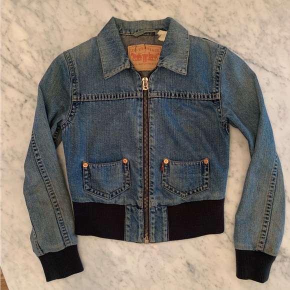 Vintage  Y2K Levi’s jean jkt with knit cuffs and waist zip front size S - Picture 6 of 9